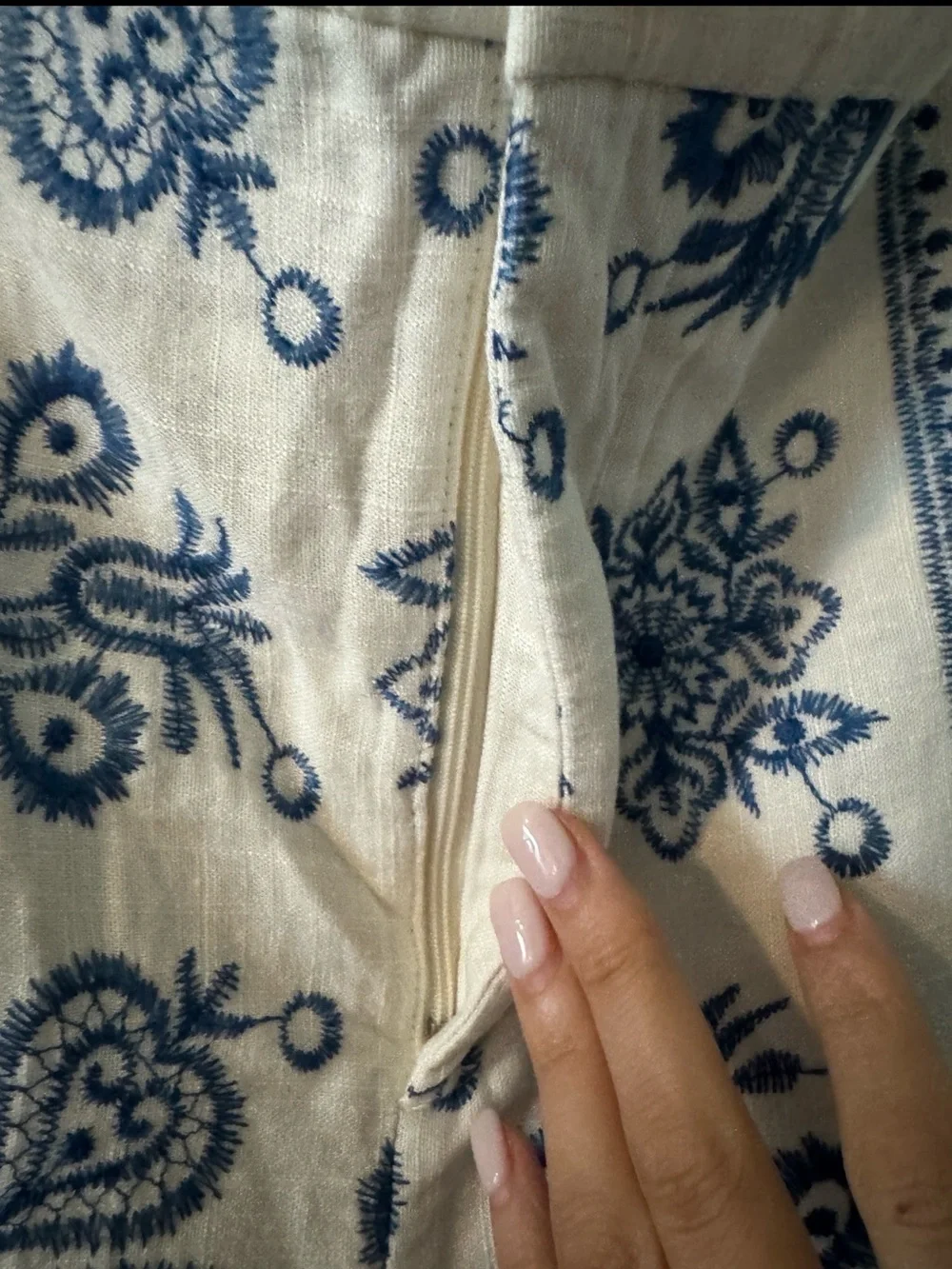 Zara White & Blue Linen Blend Ankle Pants size M